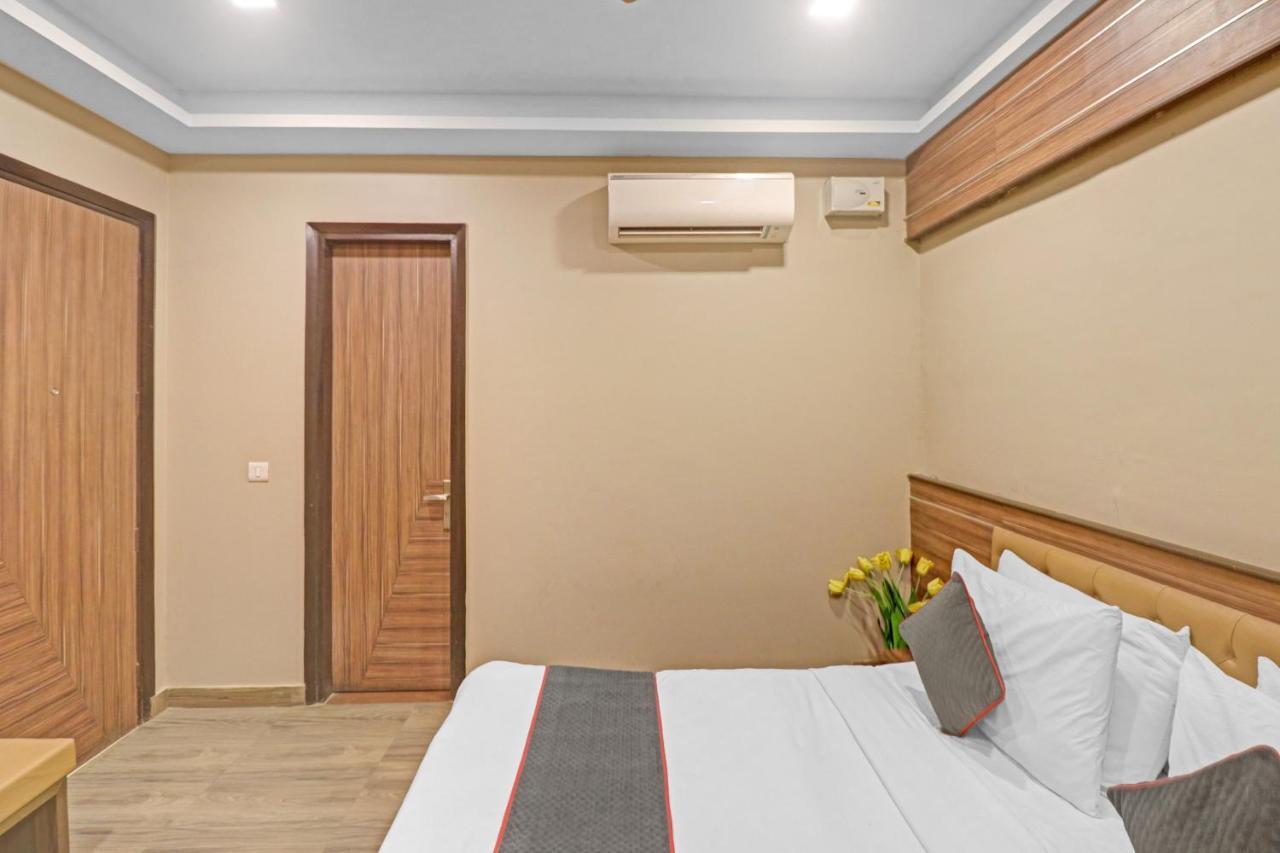 德里 Townhouse 450 Dwarka酒店 外观 照片