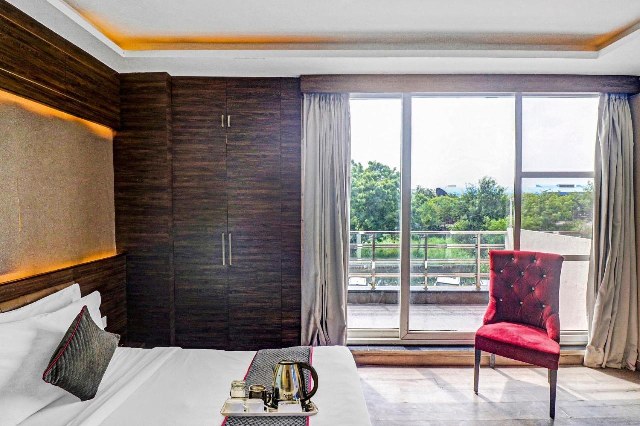 德里 Townhouse 450 Dwarka酒店 外观 照片