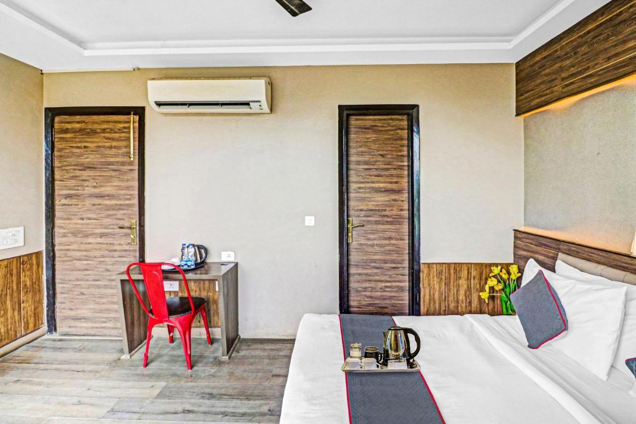 德里 Townhouse 450 Dwarka酒店 外观 照片
